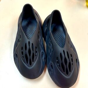 ADIDAS Yeezy Foam Runners